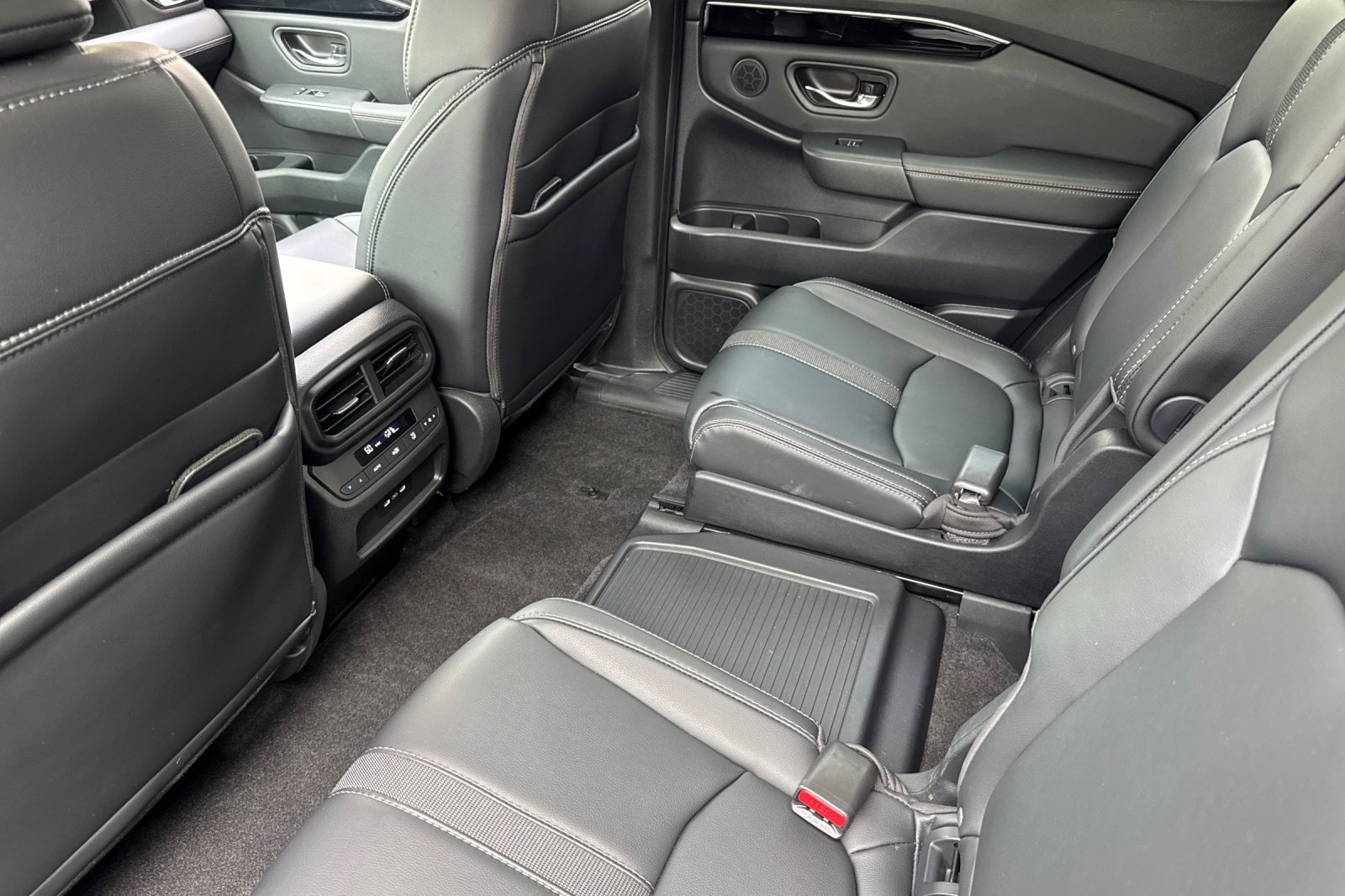 Certified 2024 Honda Pilot EX-L image 26