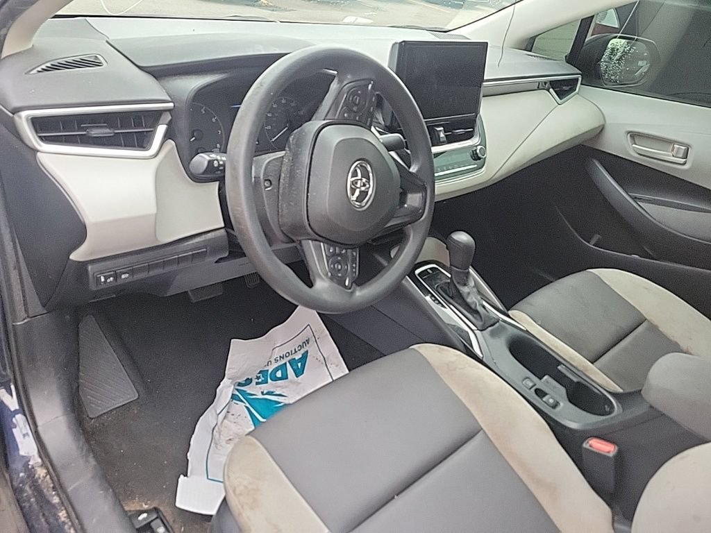 Used 2023 Toyota Corolla LE FWD image 7
