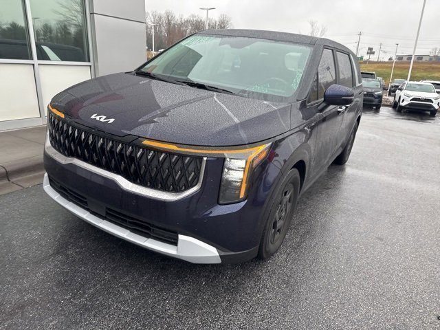 Used 2026 Kia Carnival image 4