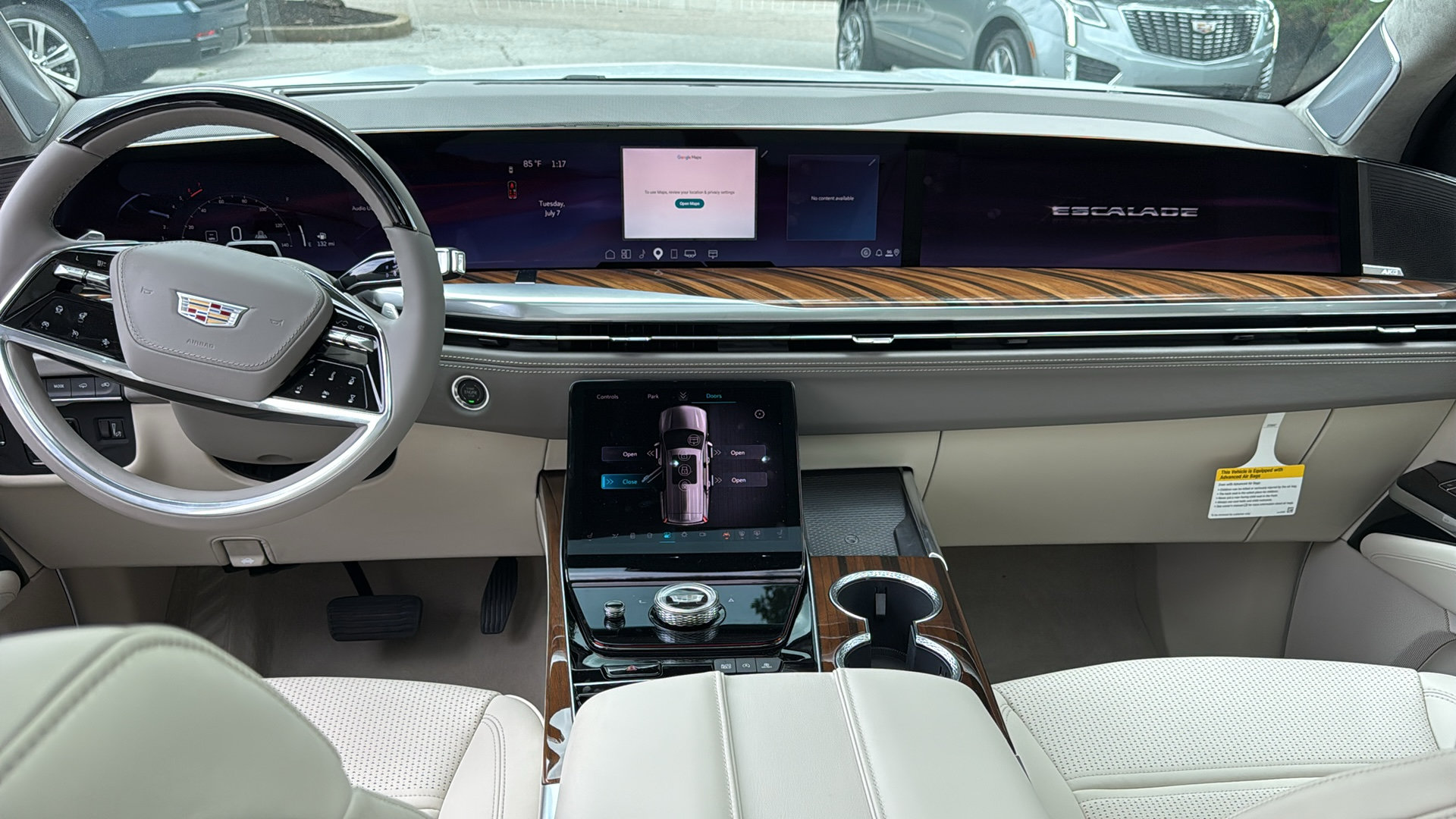 New 2026 Cadillac Escalade Platinum Sport w/ LPO, Floor Liner Package AWD/4WD image 9