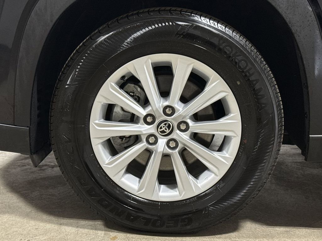 Used 2025 Toyota Grand Highlander FWD image 28