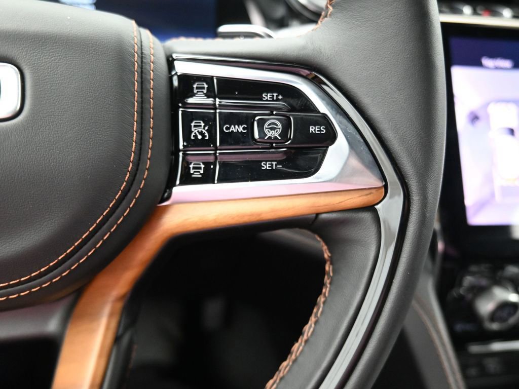 New 2025 Jeep Grand Cherokee L Summit image 23