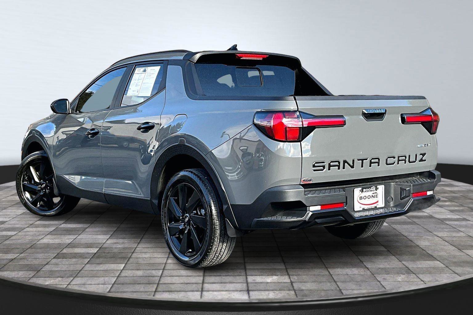 Used 2023 Hyundai Santa Cruz Night w/ Launch Package image 2