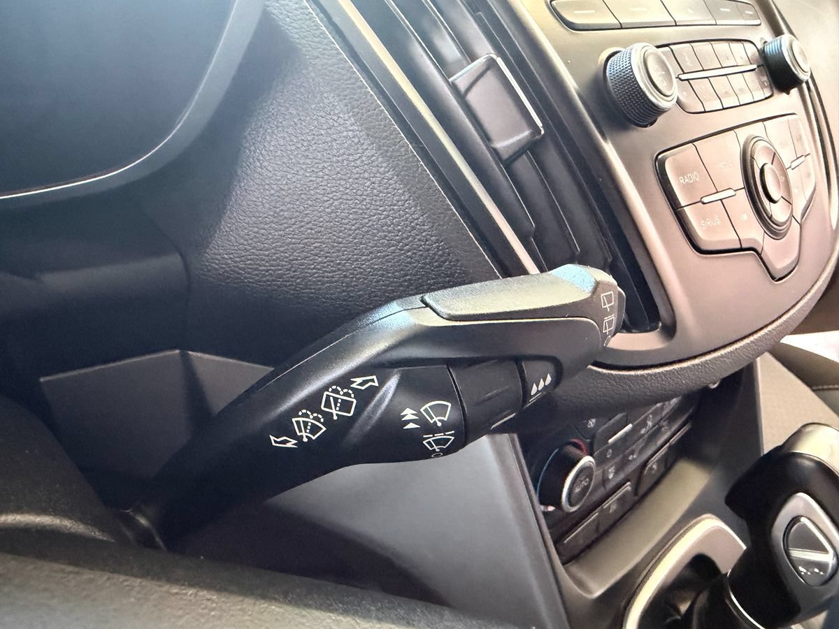 Used 2018 Ford C-MAX SE FWD image 13