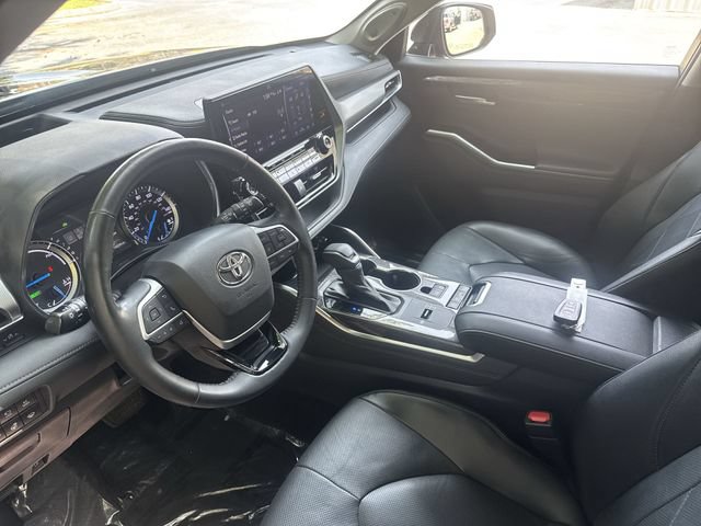 Used 2022 Toyota Highlander Platinum AWD/4WD image 18