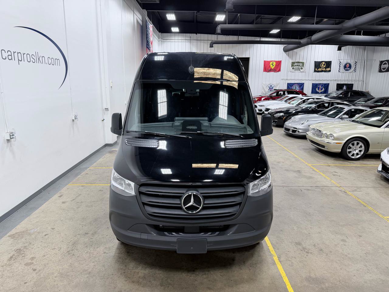 Used 2025 Mercedes-Benz Sprinter 2500 image 2