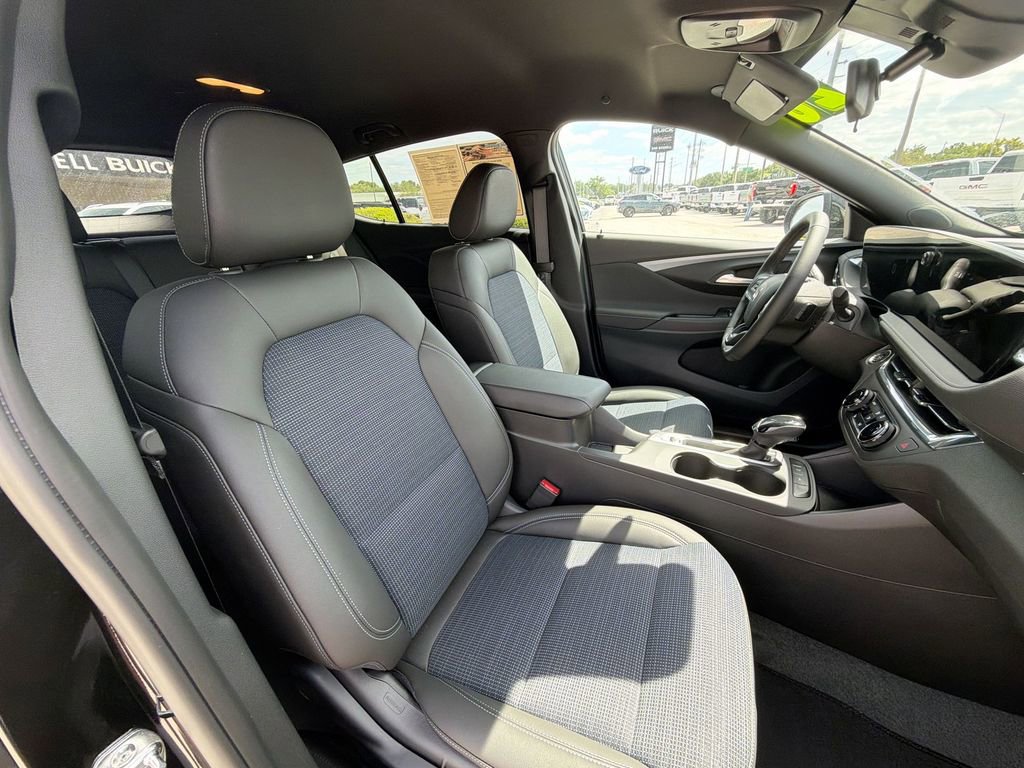 Used 2026 Buick Envista Preferred w/ Convenience I Package FWD image 13