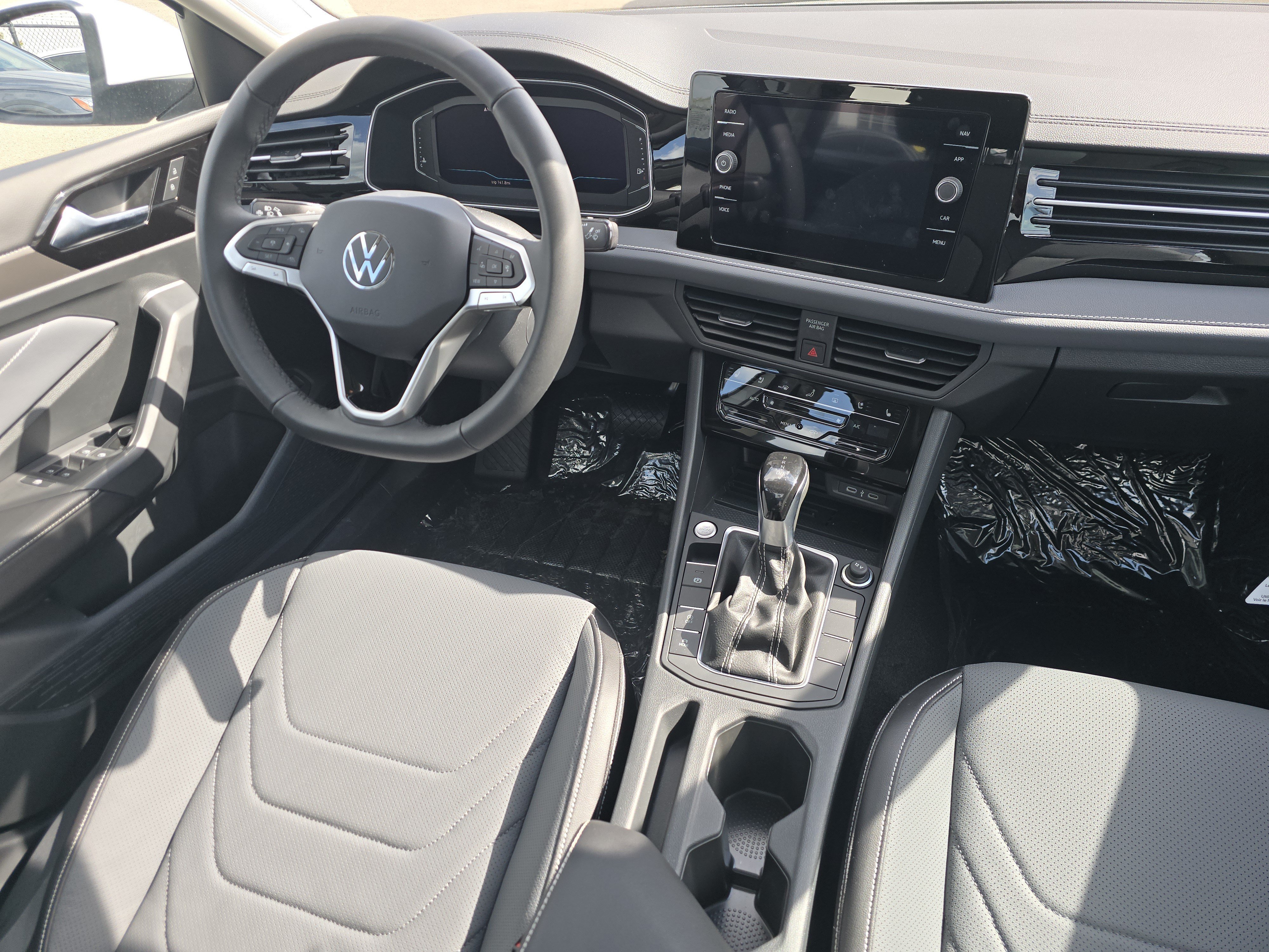 New 2026 Volkswagen Jetta SEL FWD image 19