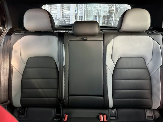 Certified 2025 Volkswagen GTI Autobahn image 21