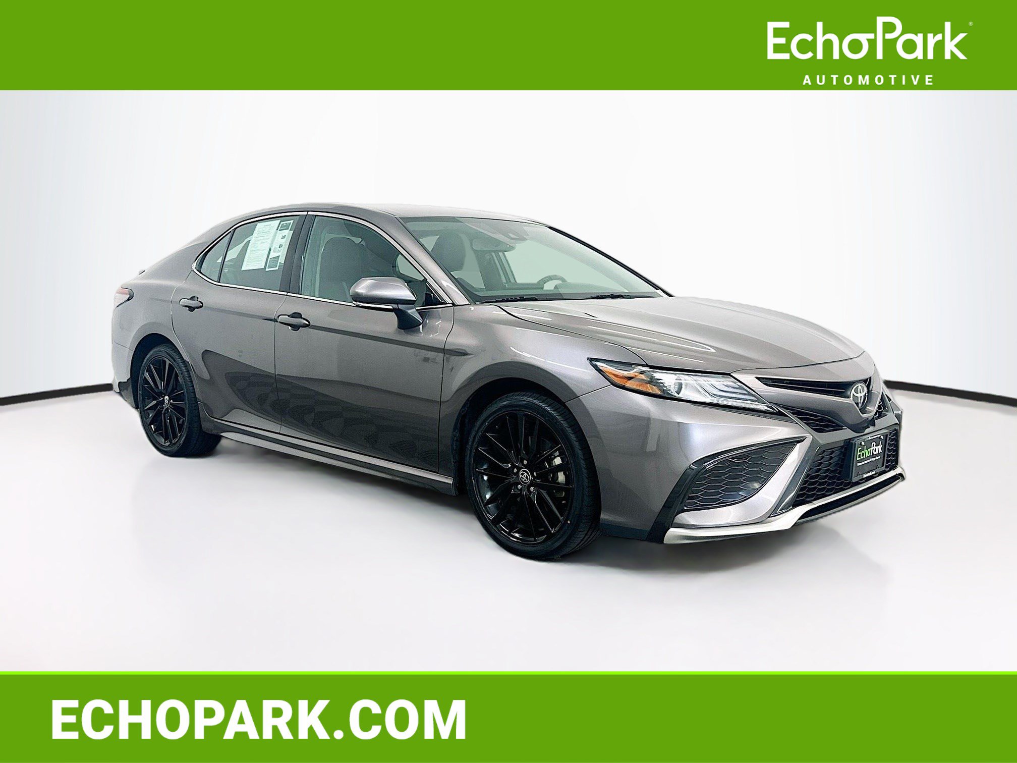 Used 2024 Toyota Camry XSE FWD image 1
