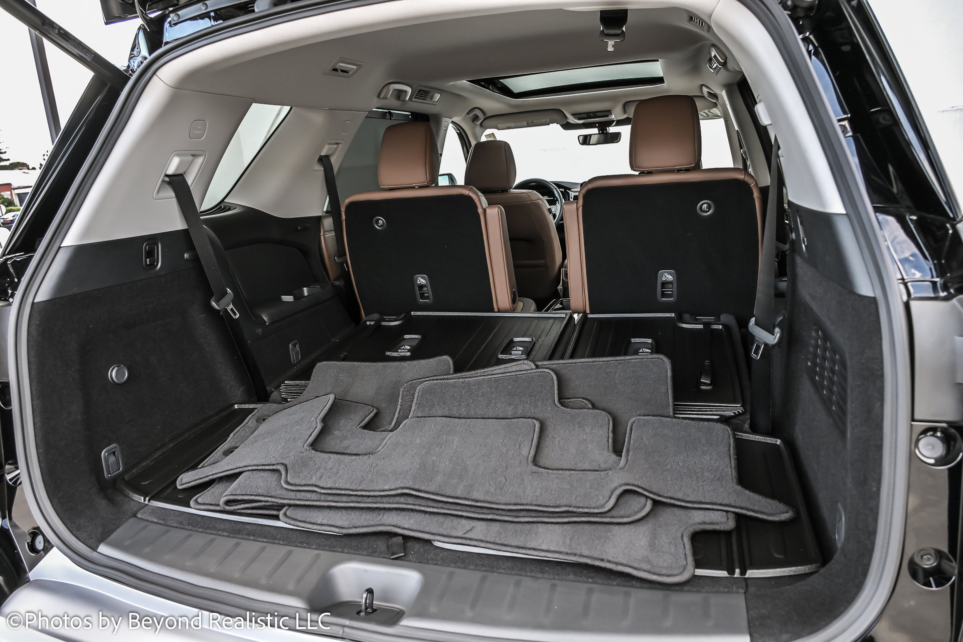 Used 2025 Nissan Pathfinder Platinum image 20