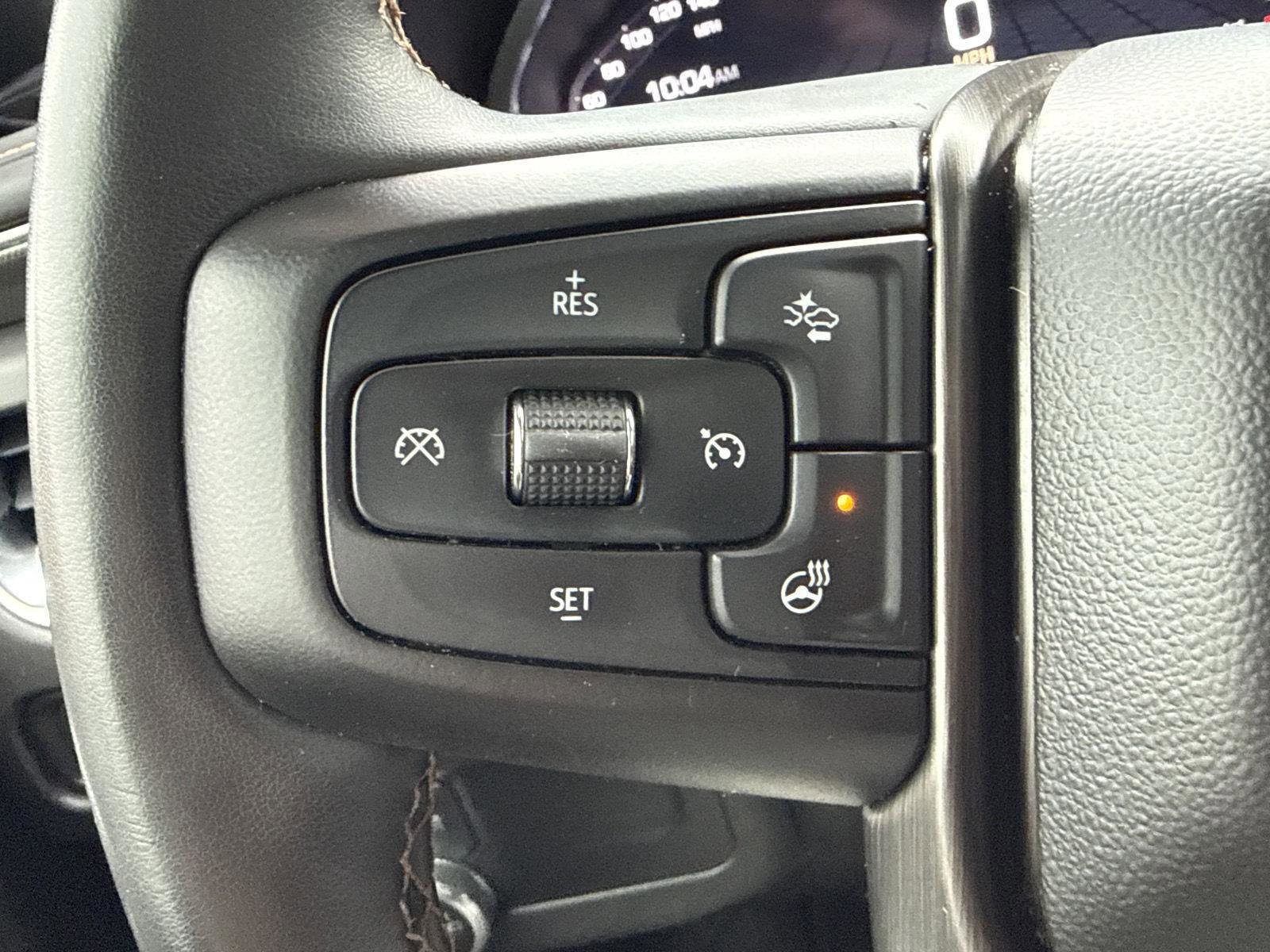 Used 2023 GMC Yukon XL AT4 w/ Technology Package image 21