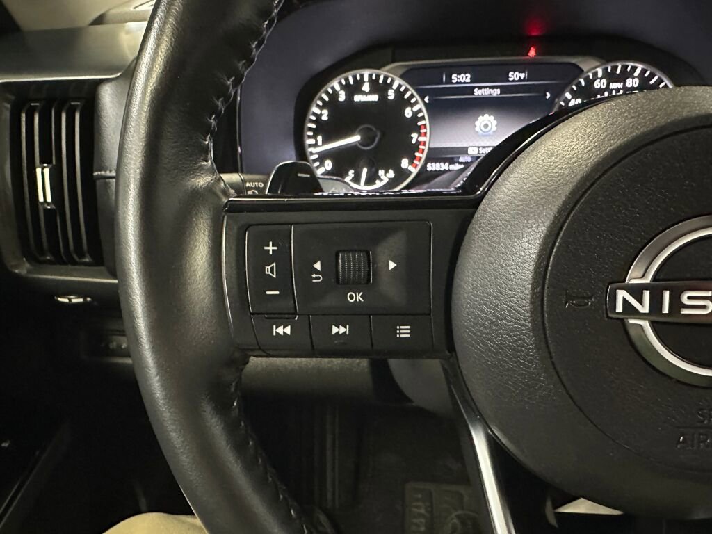 Used 2023 Nissan Pathfinder SL image 7