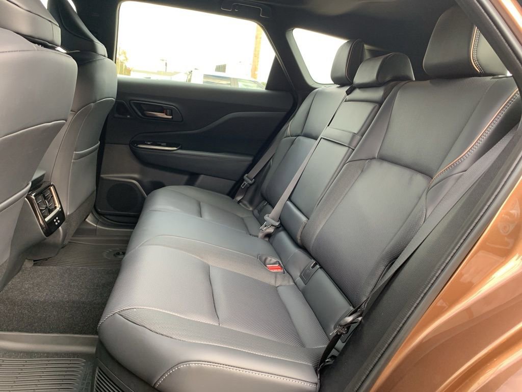 New 2025 Toyota Crown Signia image 13