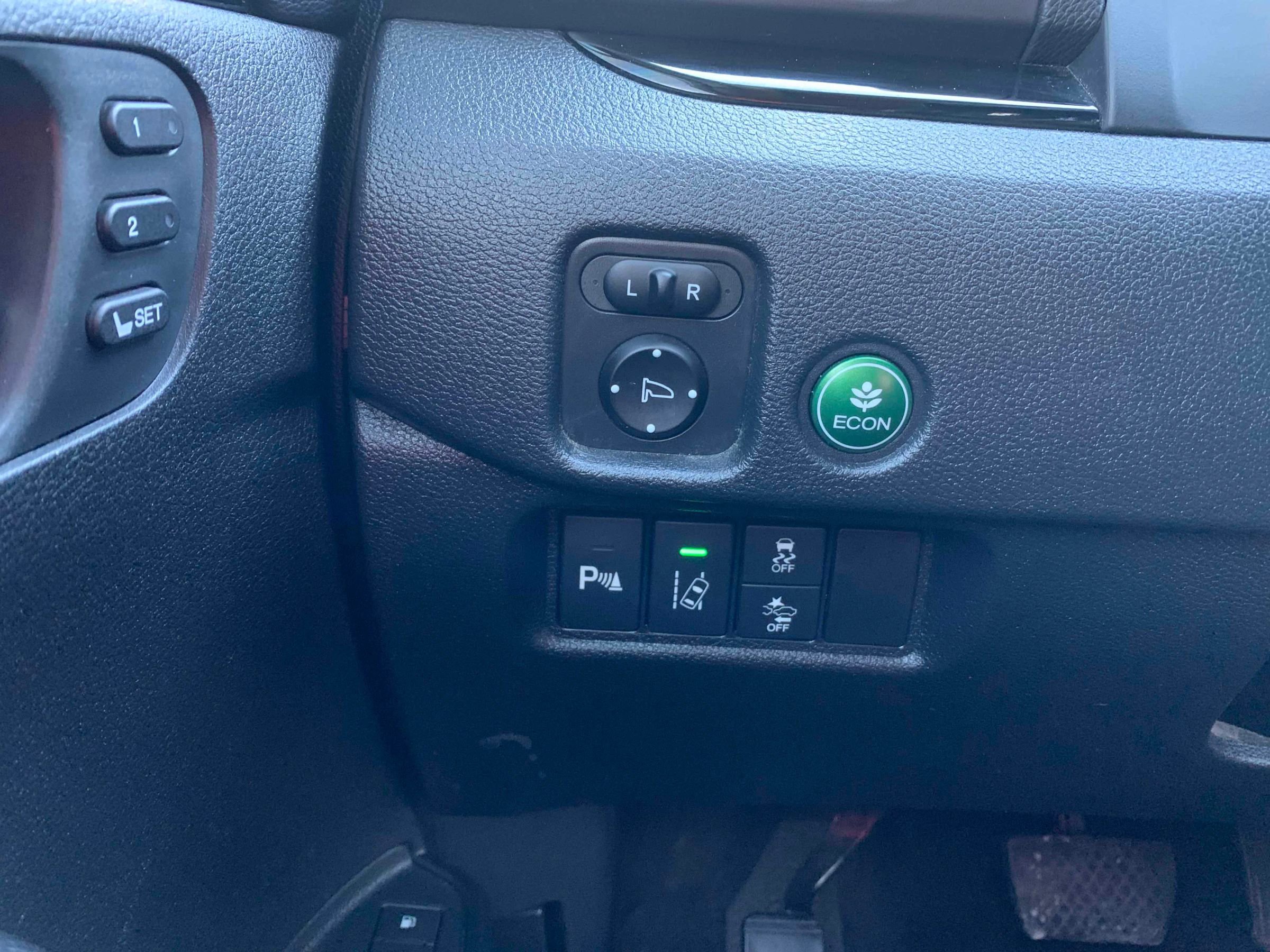 Used 2016 Honda Pilot Touring image 22