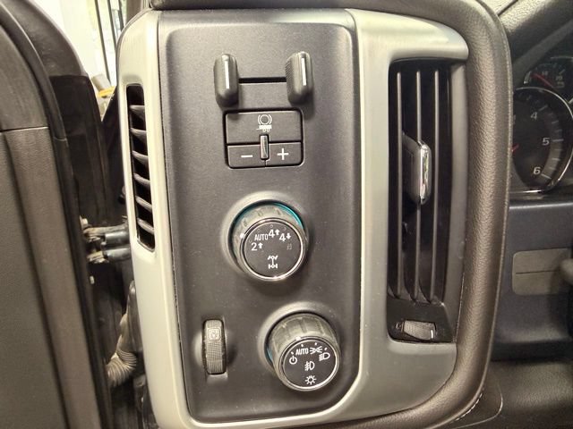Used 2018 GMC Sierra 1500 SLT AWD/4WD image 31