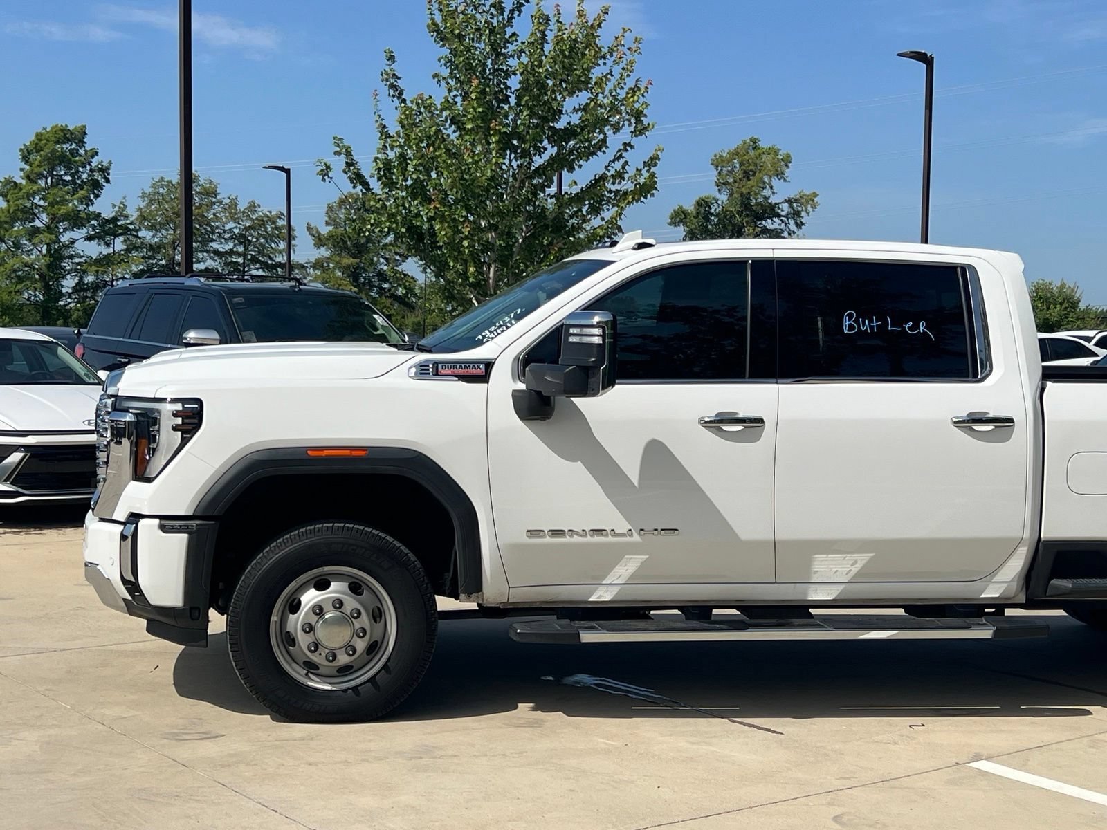 Used 2024 GMC Sierra 3500 Denali w/ Denali Reserve Package AWD/4WD image 7