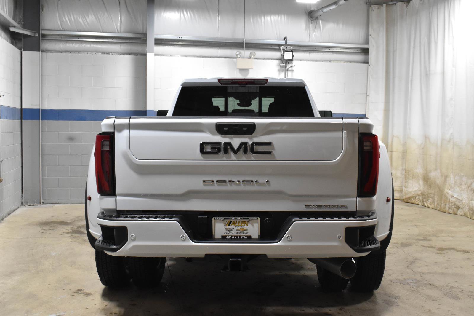 Used 2026 GMC Sierra 3500 Denali Ultimate AWD/4WD image 29