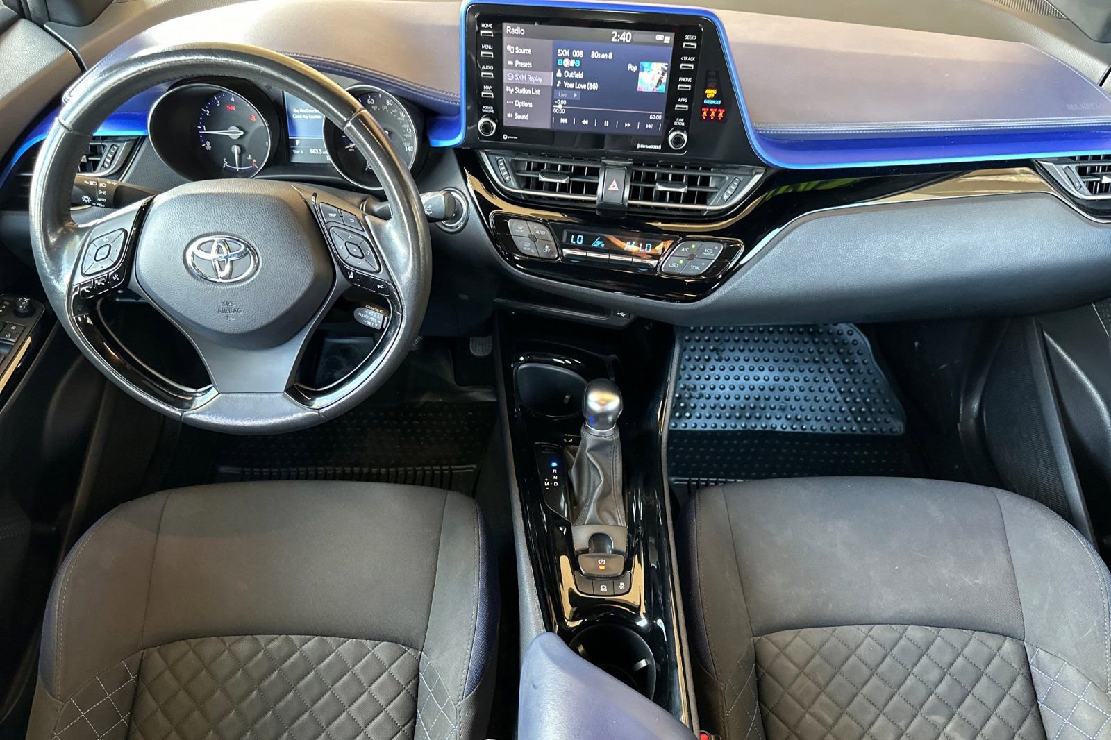 Used 2022 Toyota C-HR XLE FWD image 13