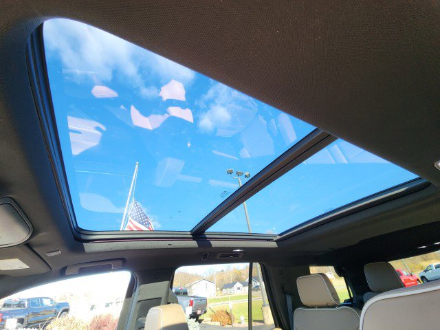 Used 2022 Chevrolet Tahoe Premier w/ Max Trailering Package image 31