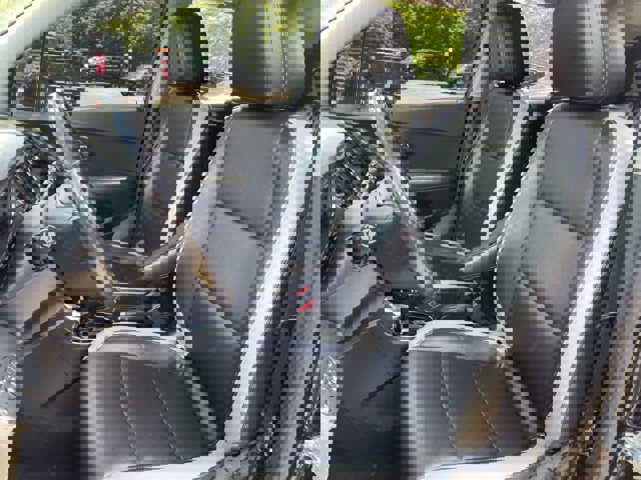 Used 2019 Chevrolet Trax Premier w/ Midnight Edition image 12