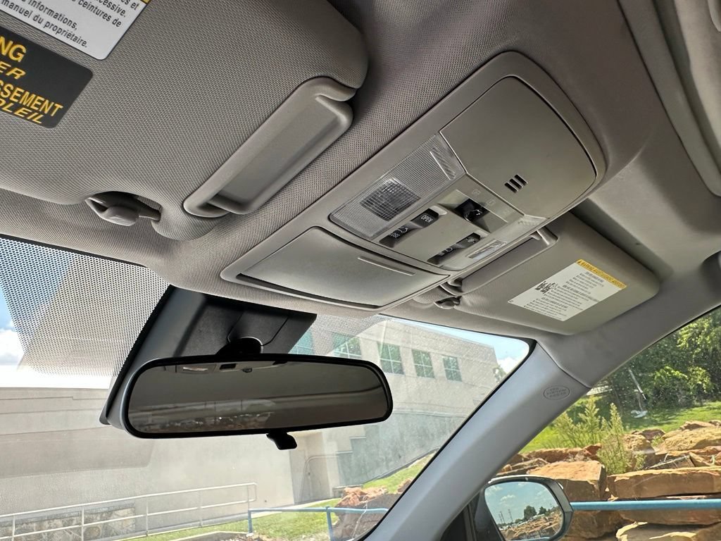 Used 2018 Toyota RAV4 XLE FWD image 40