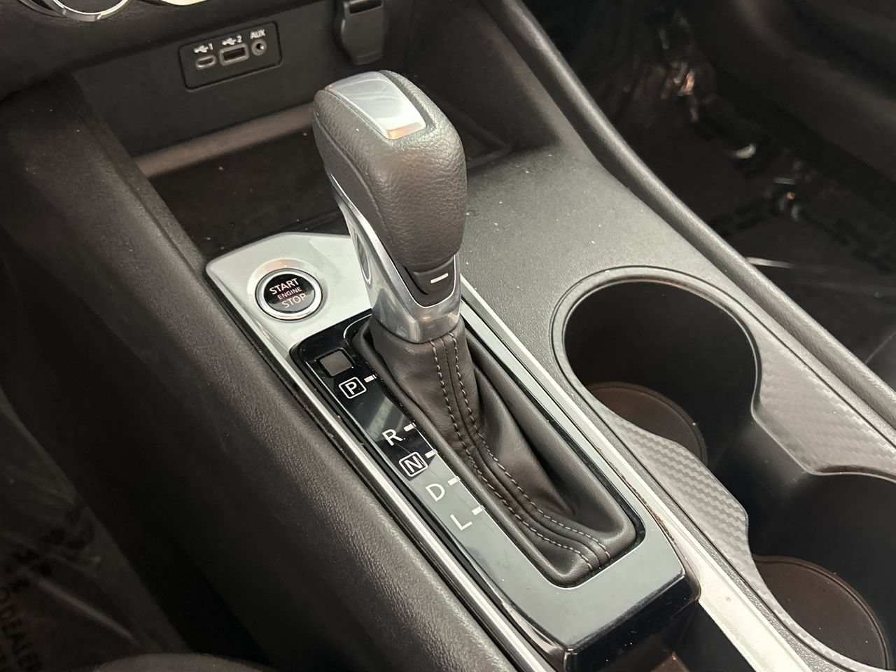 Used 2025 Nissan Altima 2.5 SV FWD image 15