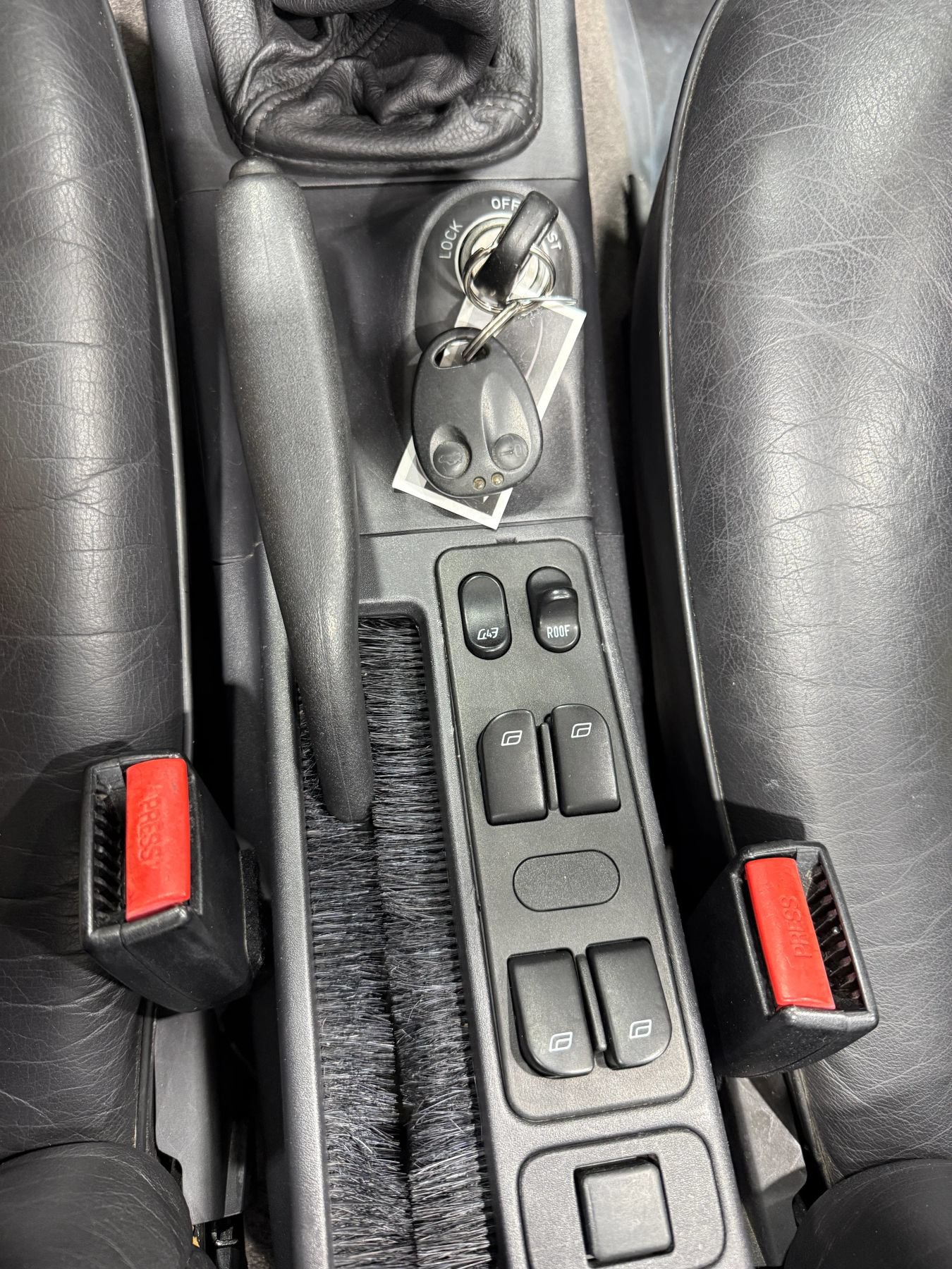 Used 1998 Saab 900 SE Turbo FWD image 36