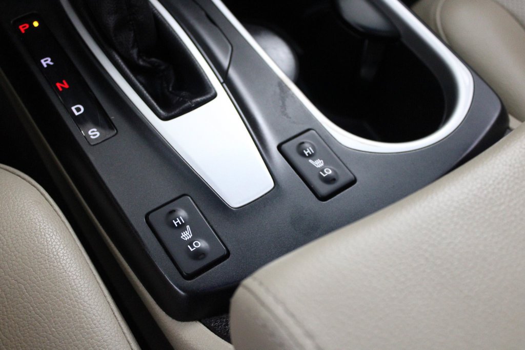 Used 2017 Acura RDX w/ Technology Package FWD image 35