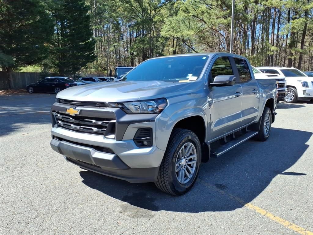 Used 2024 Chevrolet Colorado LT w/ LT Convenience Package image 27