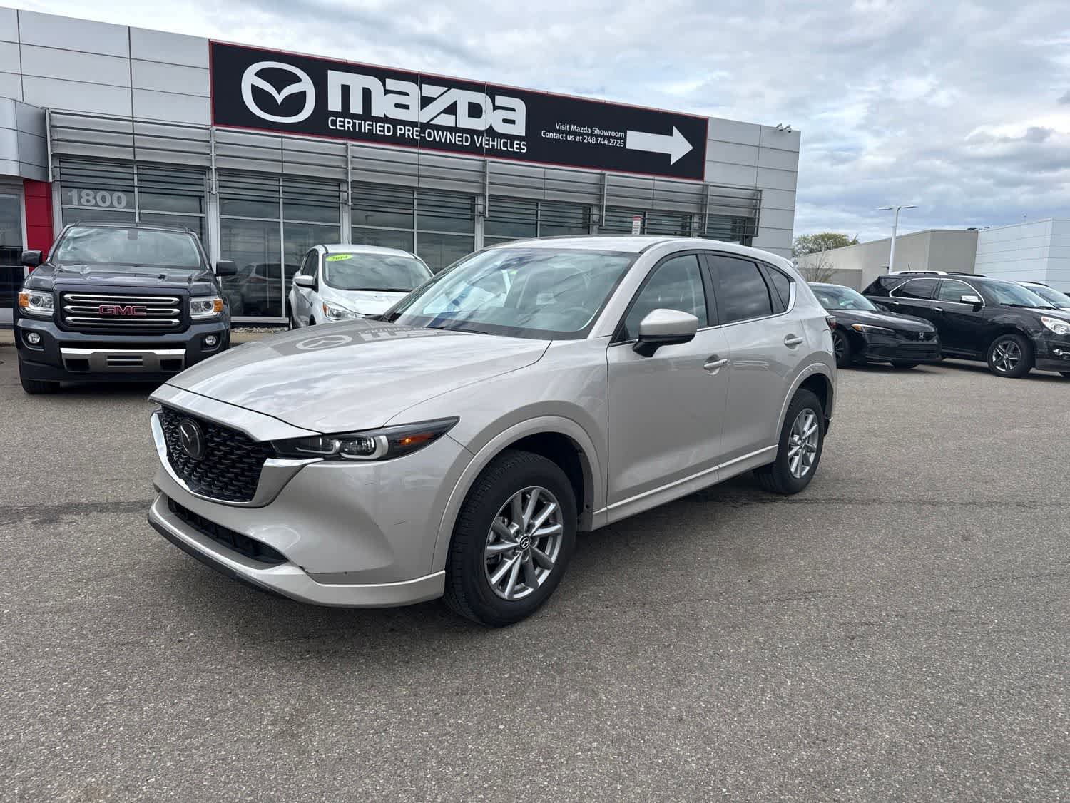 Used 2024 MAZDA CX-5 AWD 2.5 S w/ Select Package image 1