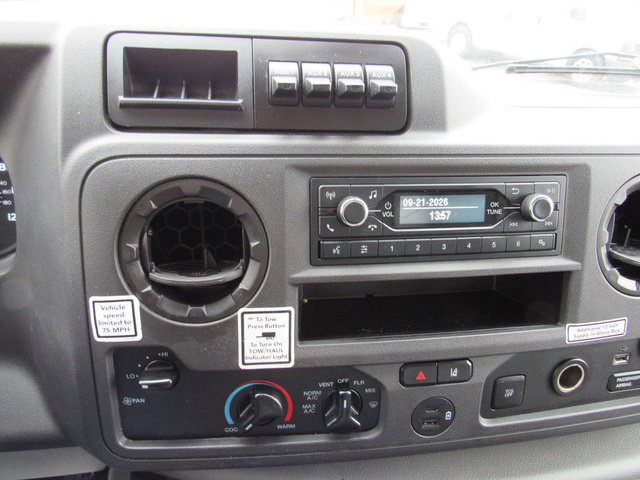 Used 2022 Ford E-350 and Econoline 350 Super Duty RWD image 30