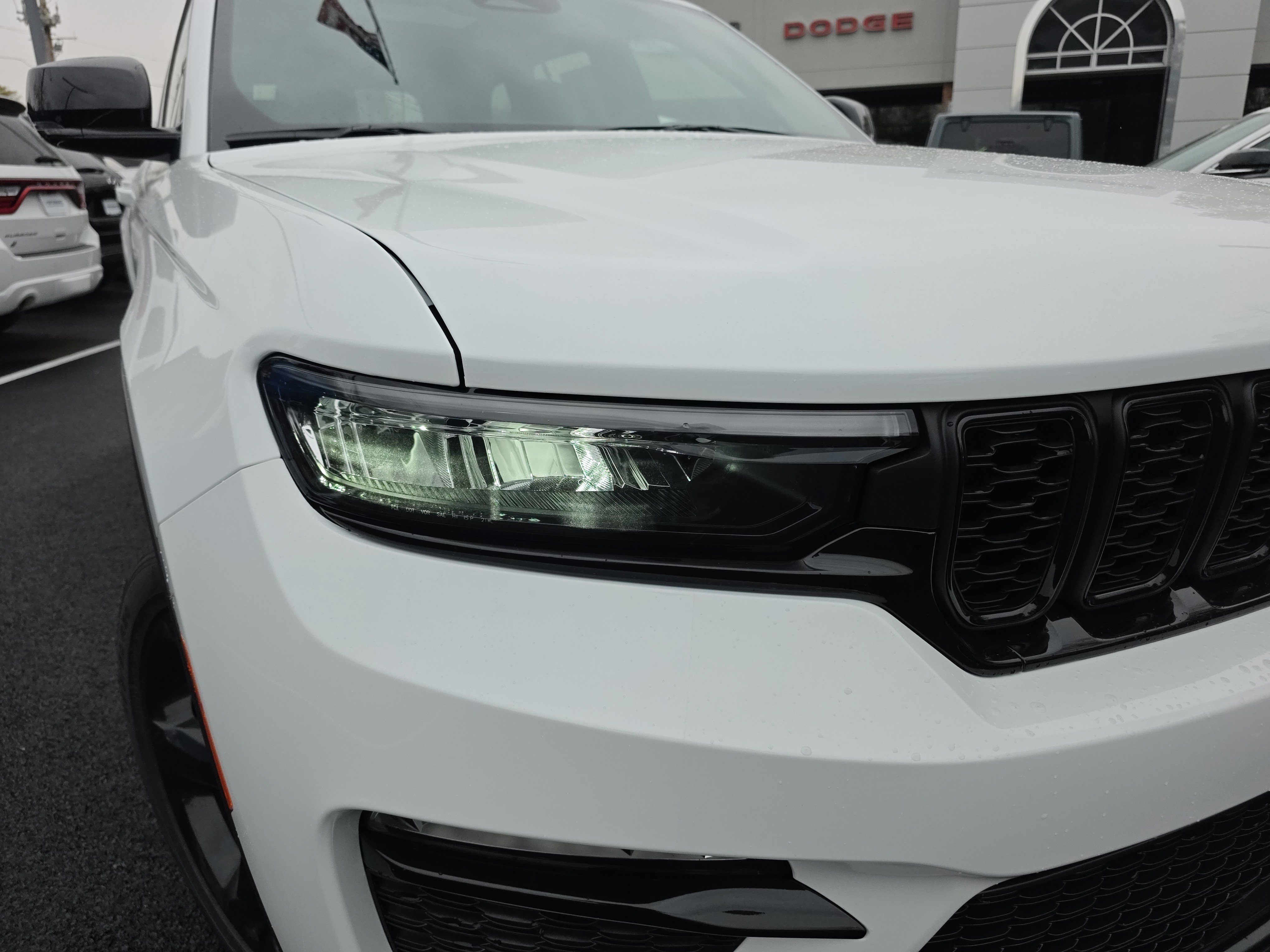 New 2025 Jeep Grand Cherokee Limited w/ Black Appearance Package image 26