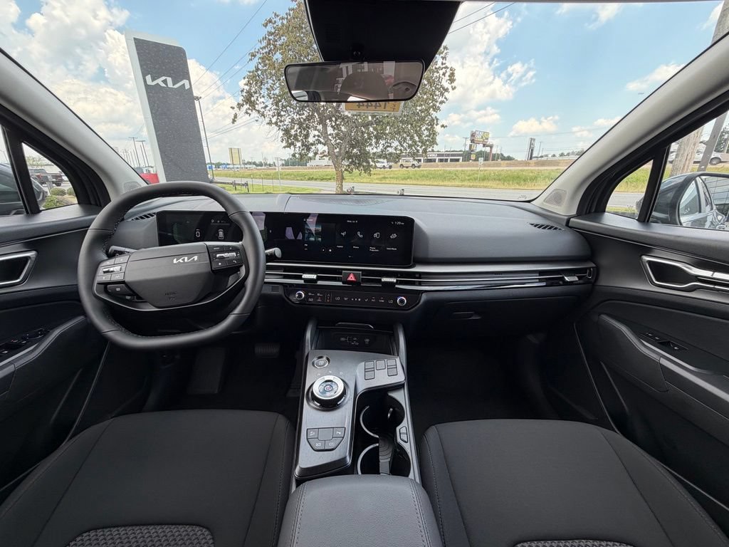 New 2026 Kia Sportage LX w/ LX Convenience Package FWD image 31