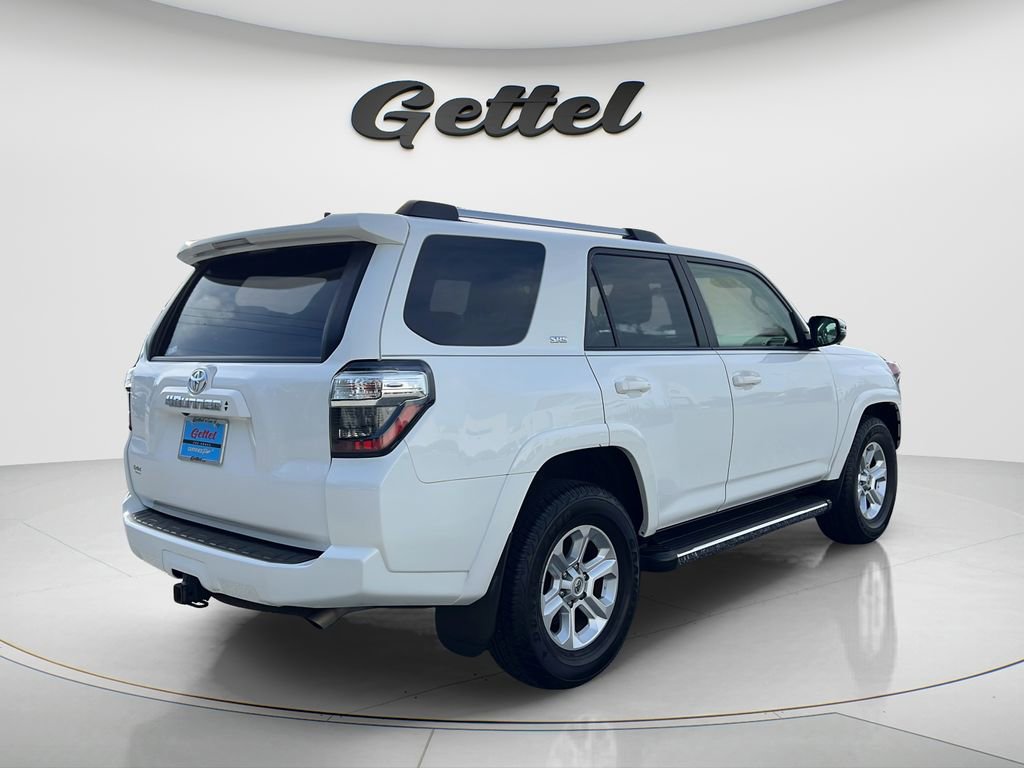 Used 2023 Toyota 4Runner SR5 Premium w/ Moonroof Package RWD image 5