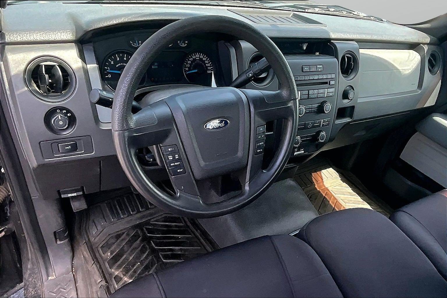 Used 2013 Ford F150 XL w/ Mid Equipment Group RWD image 5
