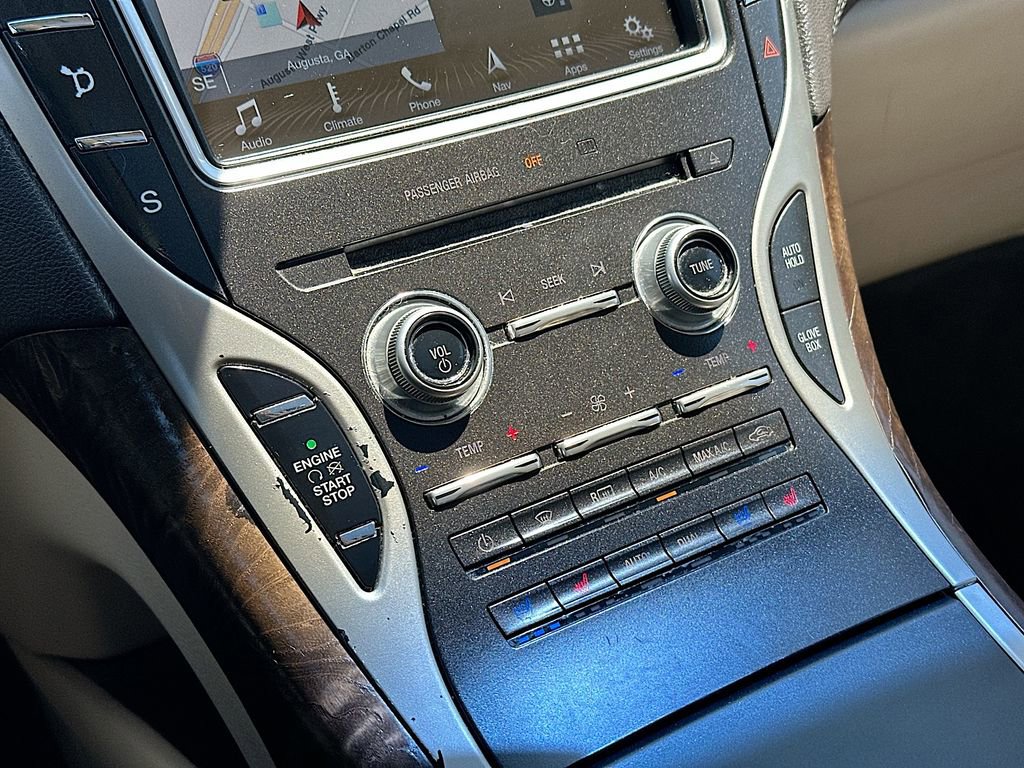 Used 2016 Lincoln MKX Reserve w/ Technology Package FWD image 14