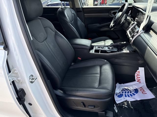 Used 2023 Kia Sorento EX AWD/4WD image 9
