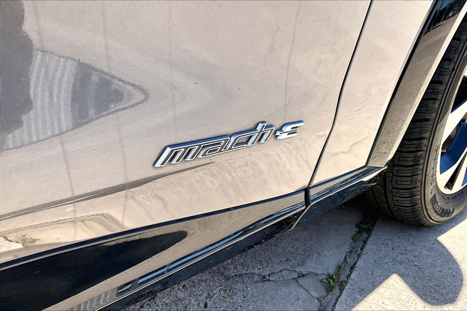 Used 2023 Ford Mustang Mach-E Premium image 28