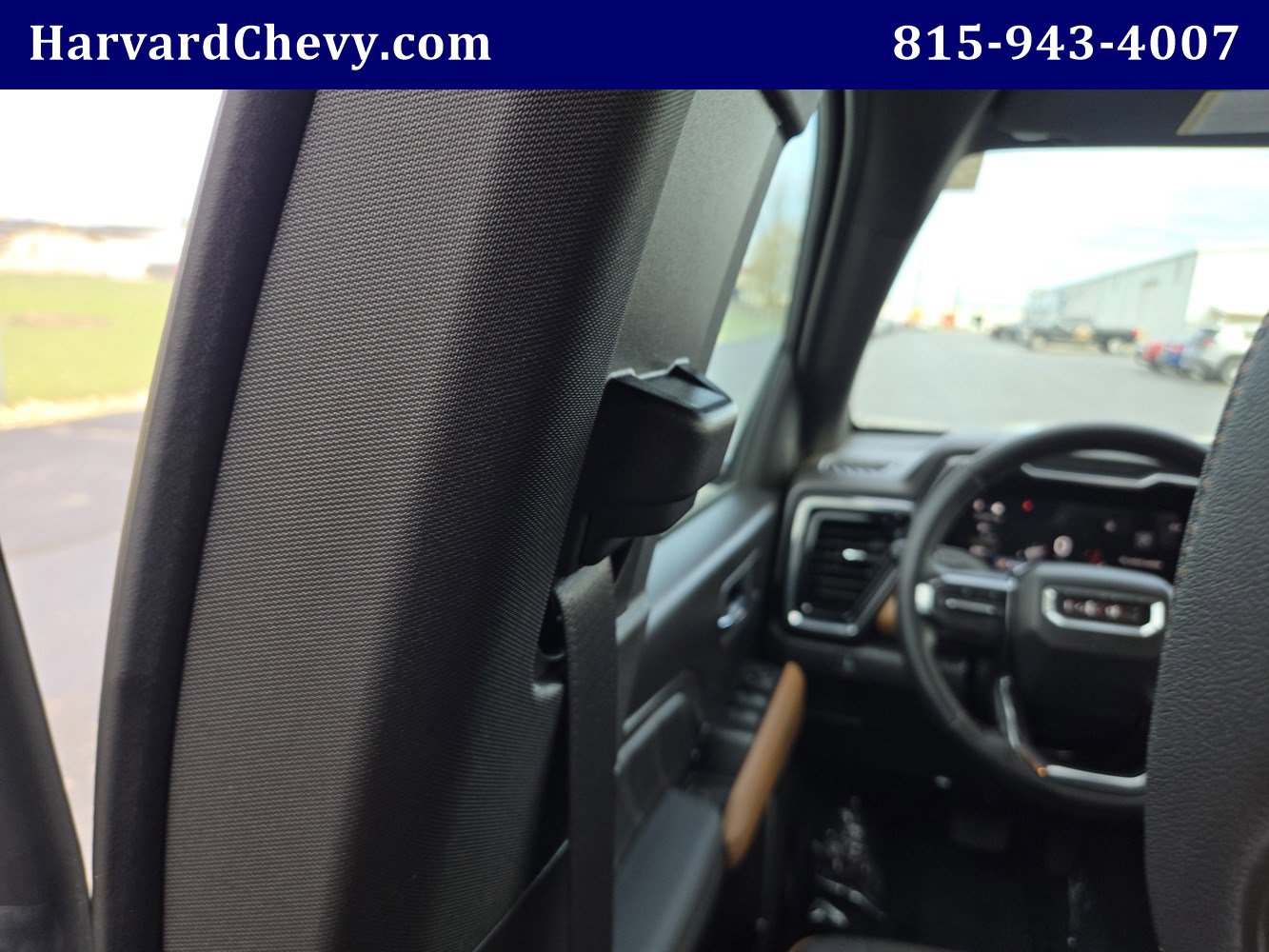 Used 2026 GMC Canyon AT4 w/ Technology Plus Package image 33