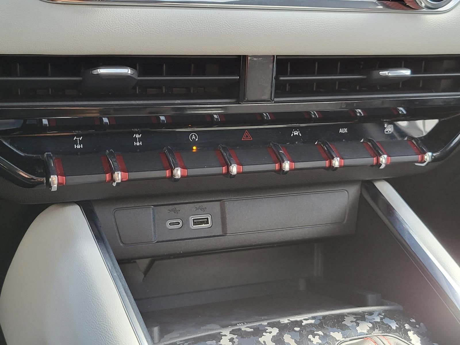 Used 2023 GMC Canyon AT4X image 22