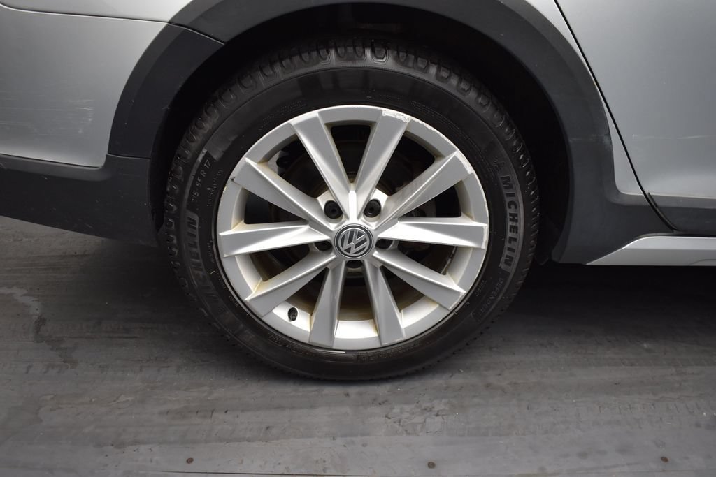 Used 2017 Volkswagen Golf Alltrack S AWD/4WD image 15