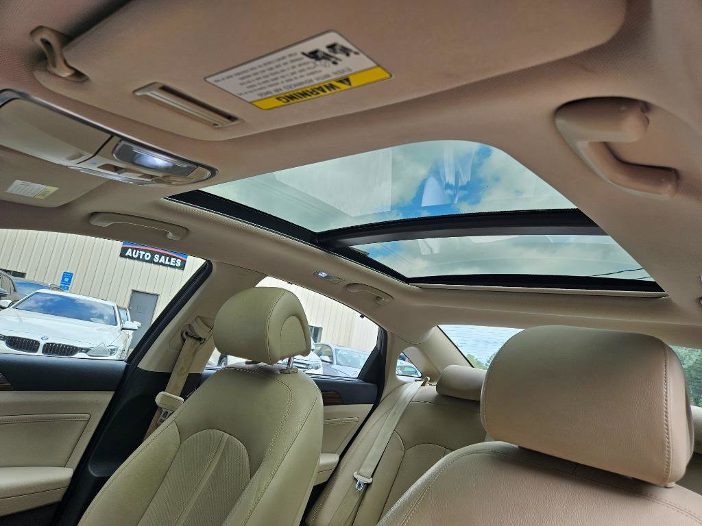 Used 2016 Hyundai Sonata Limited w/ Option Group 02 FWD image 25