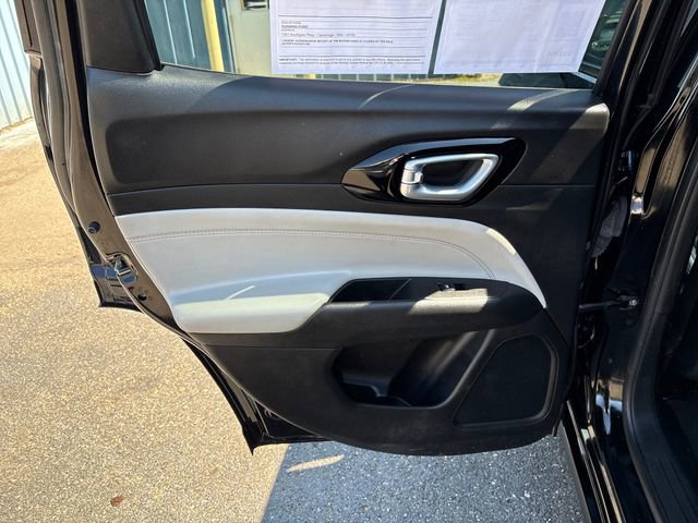 Used 2023 Jeep Compass Limited w/ Elite Group image 31