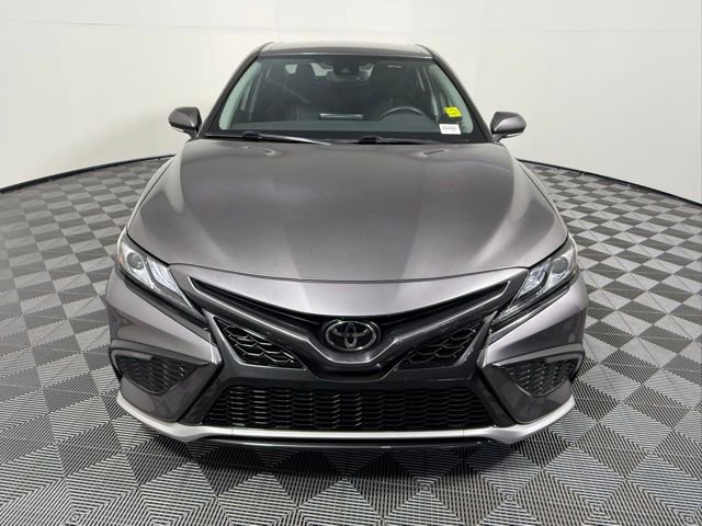 Used 2022 Toyota Camry XSE image 9
