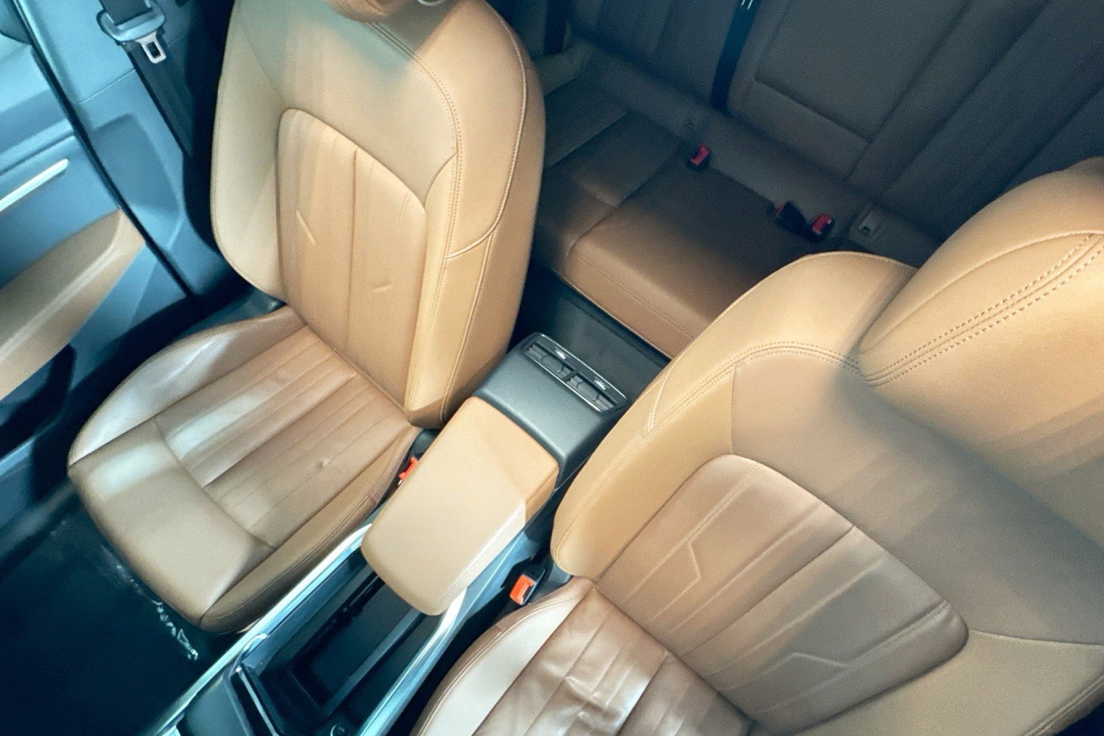 Used 2022 Audi e-tron Premium image 19