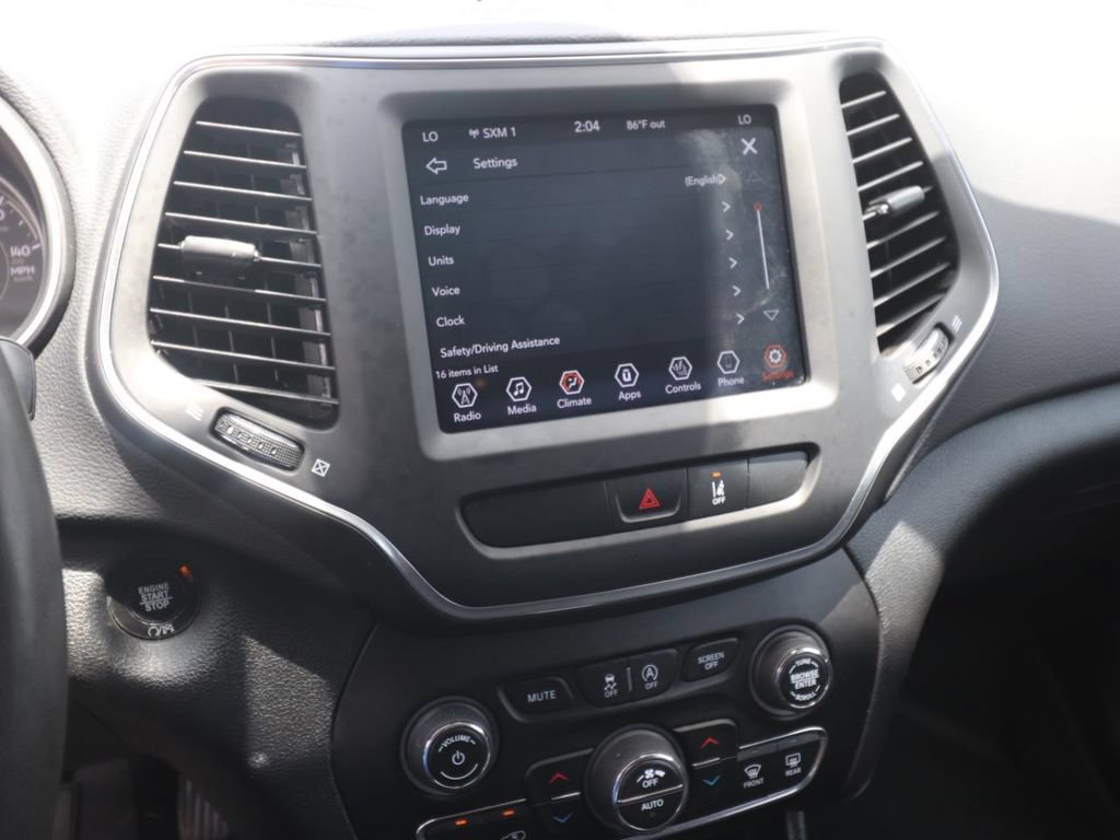 Used 2022 Jeep Cherokee Latitude Lux w/ Mopar Interior Package FWD image 20
