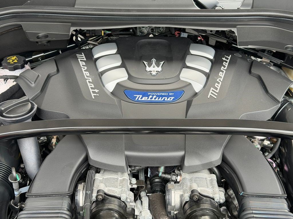 New 2026 Maserati Grecale Modena AWD/4WD image 11