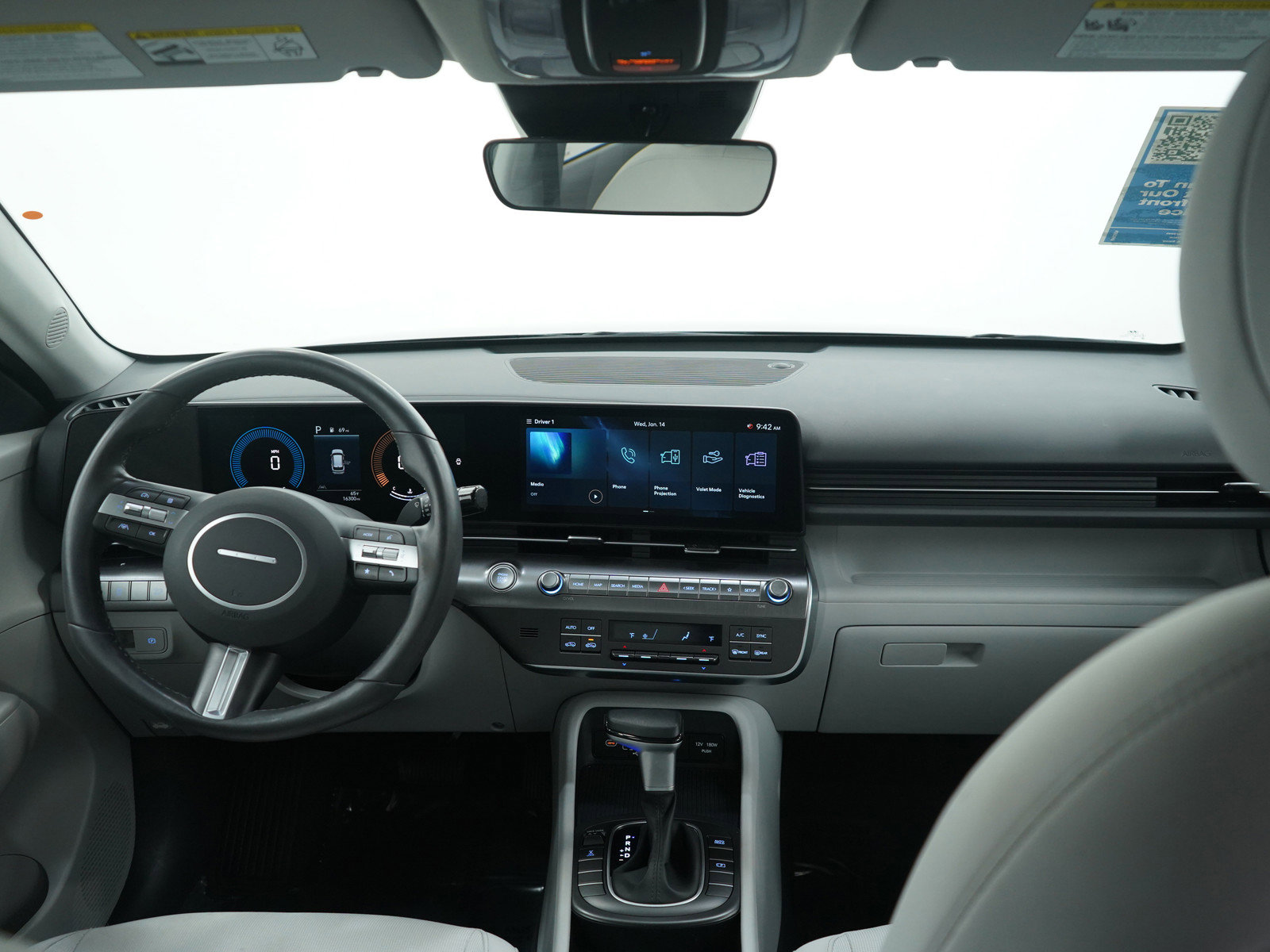 Used 2025 Hyundai Kona SEL image 13