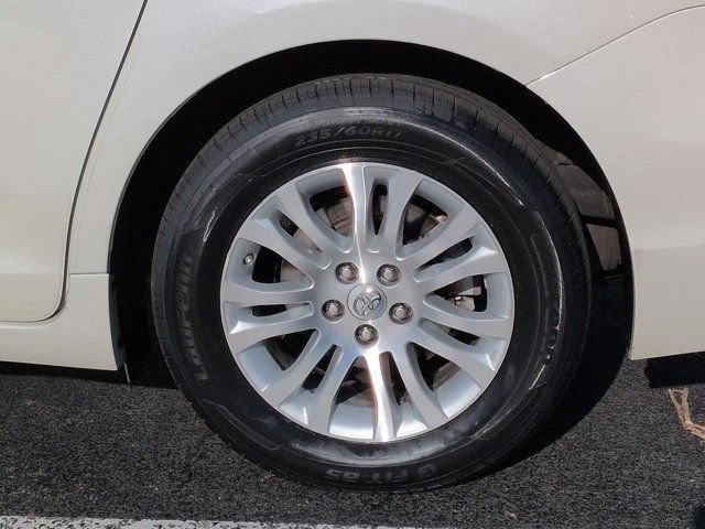 Certified 2017 Toyota Sienna XLE Premium FWD image 7